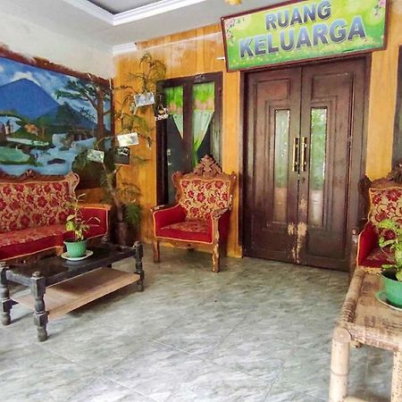 Oyo 90988 Tangkoko Jungle Homestay Rinondoran Dış mekan fotoğraf