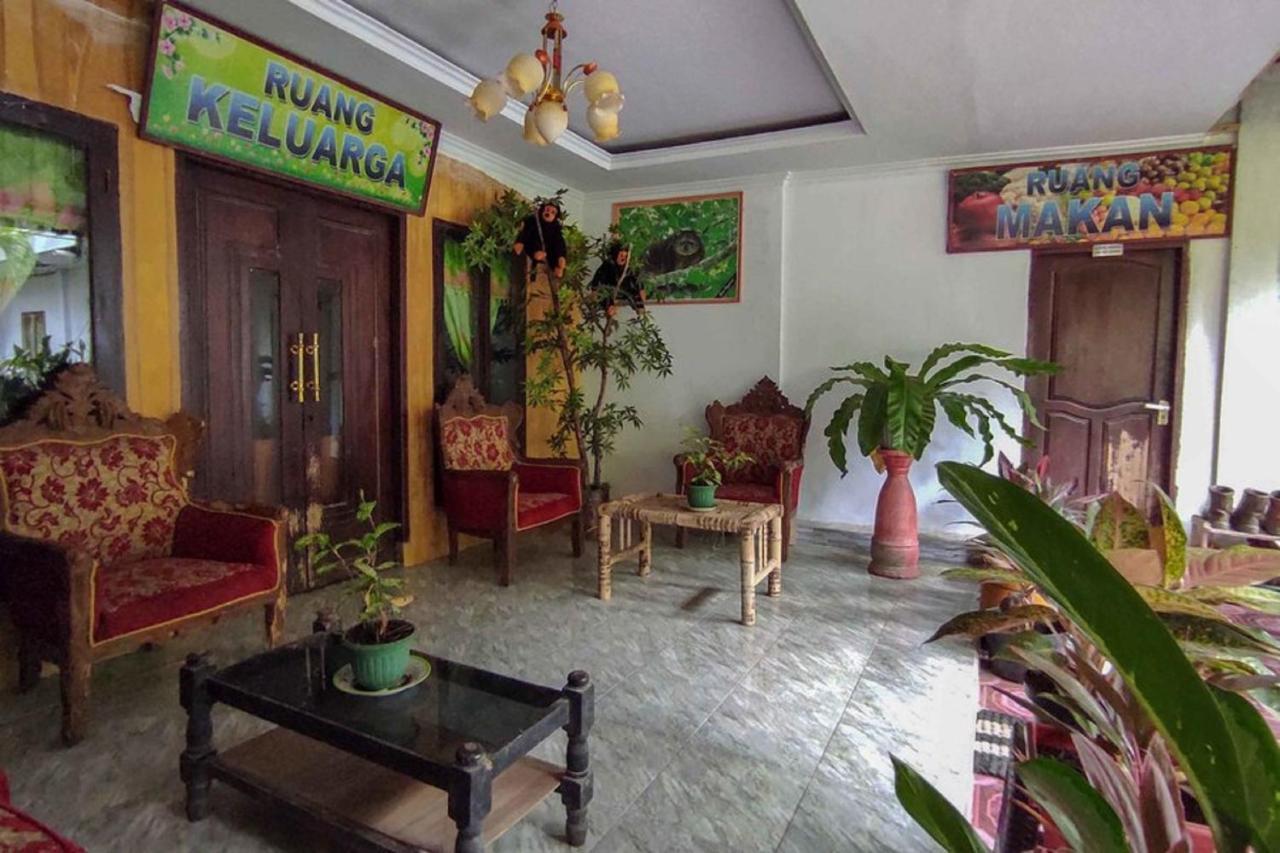 Oyo 90988 Tangkoko Jungle Homestay Rinondoran Dış mekan fotoğraf