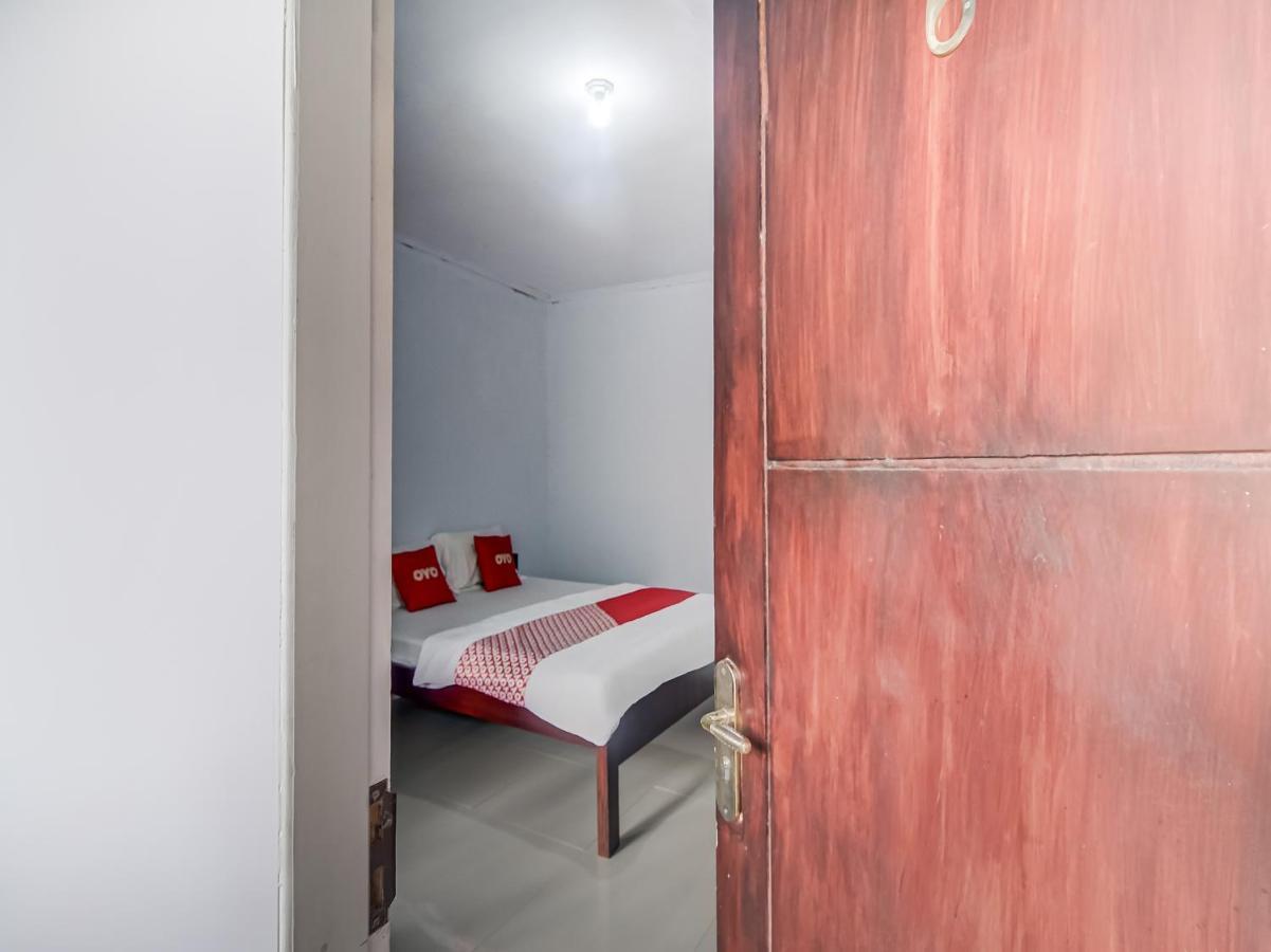 Oyo 90988 Tangkoko Jungle Homestay Rinondoran Dış mekan fotoğraf