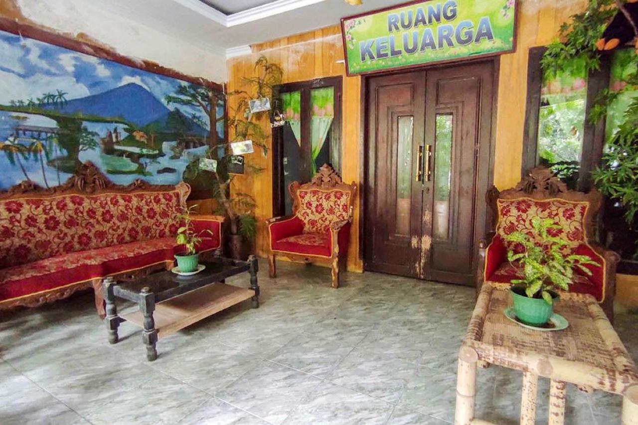 Oyo 90988 Tangkoko Jungle Homestay Rinondoran Dış mekan fotoğraf